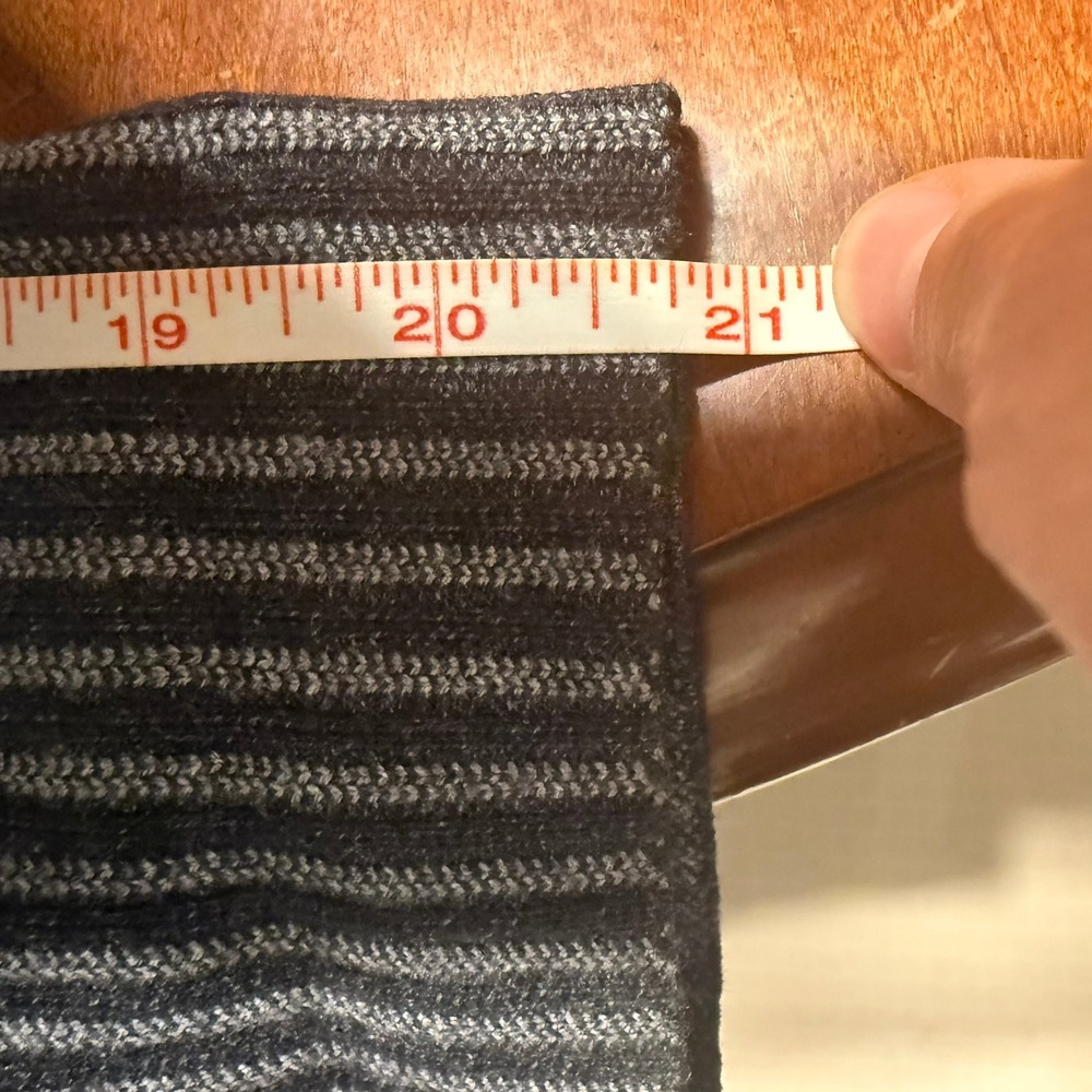 Tahari Women XL Striped Mock Neck Sweater Gray White Stretch‎ Soft - Picture 9 of 10